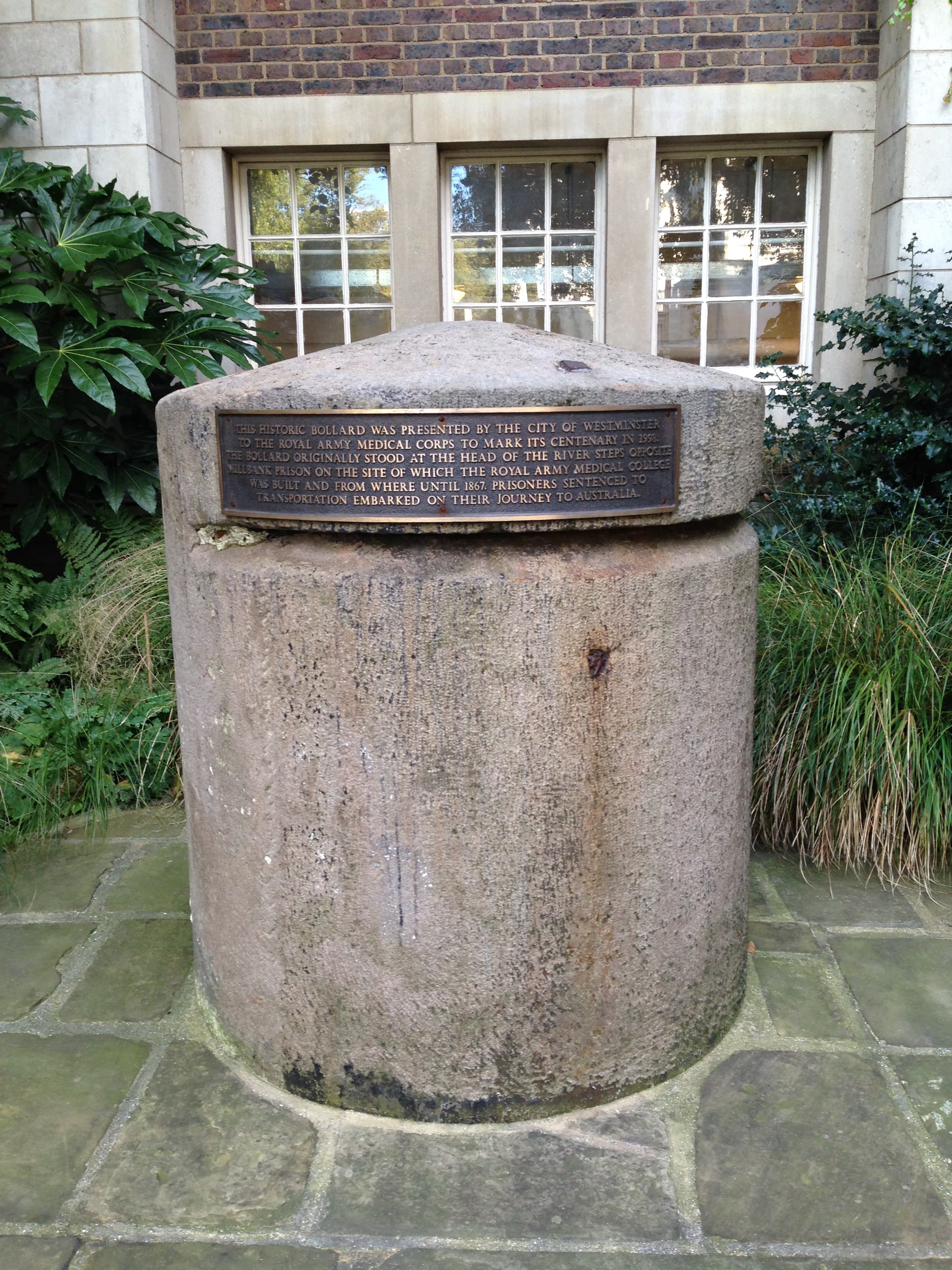 millbank_bollard