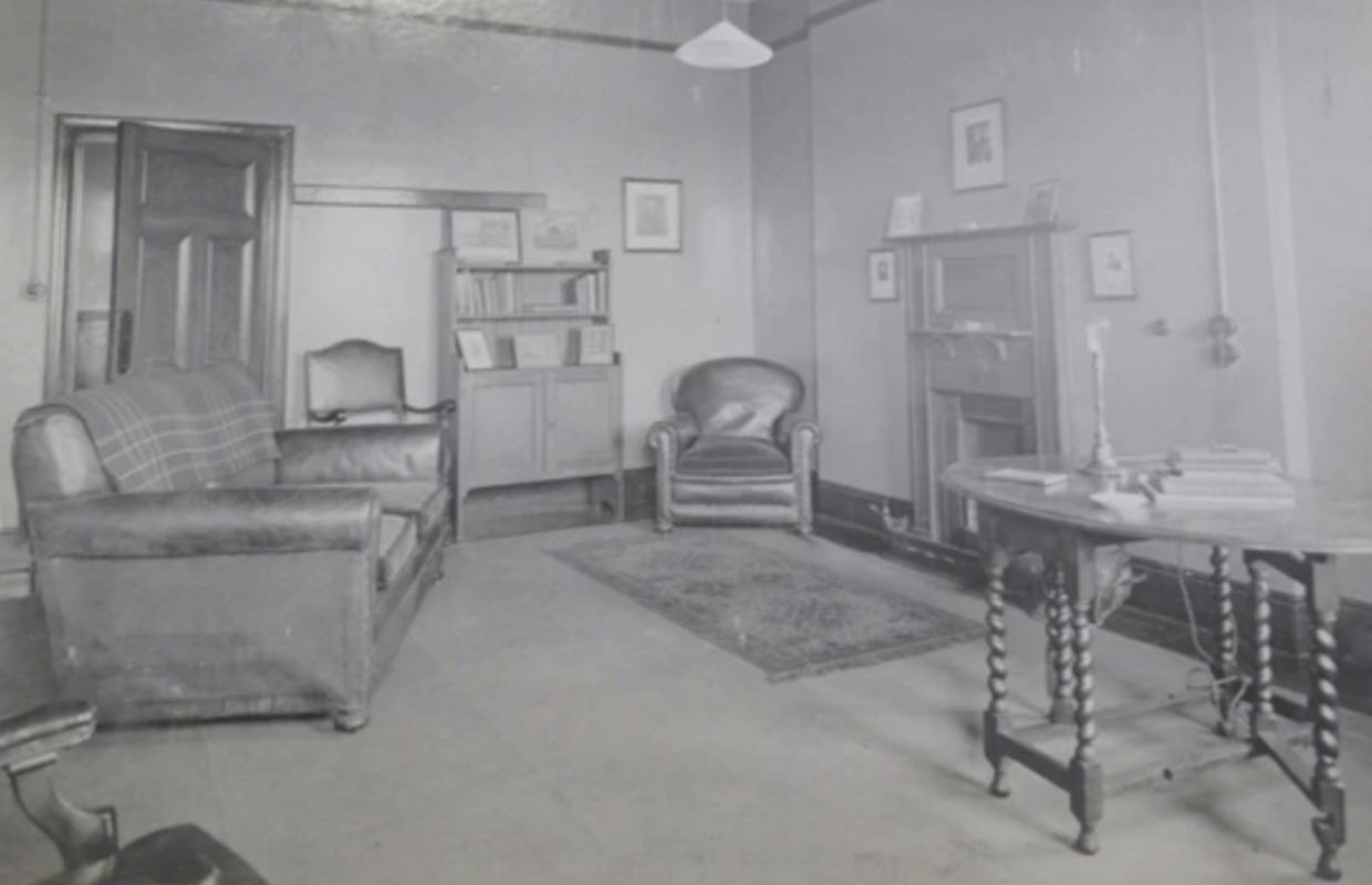 Officers_Mess_Senior_Accomodation
